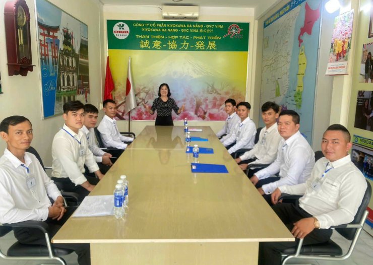 Tuyển cử nhân , kỹ sư, kỹ thuật đi nhật Bản làm việc